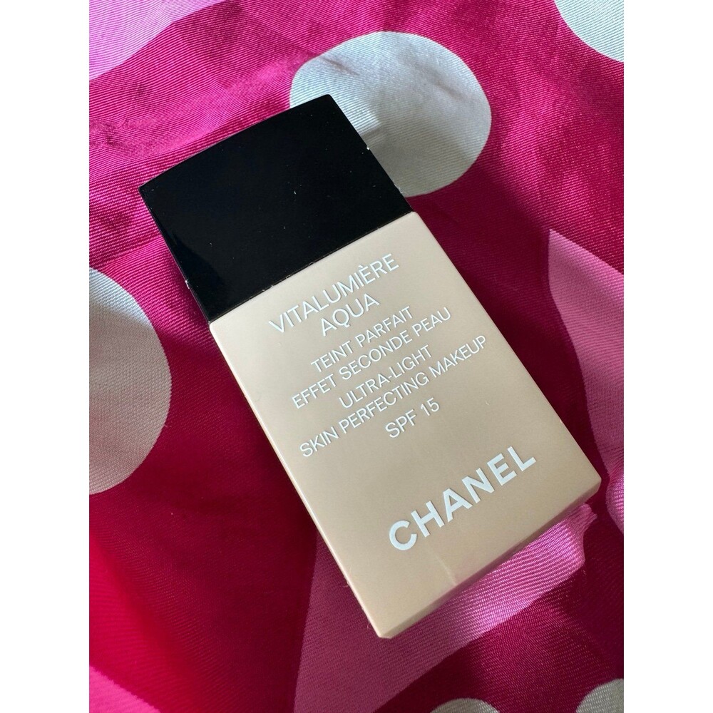 Chanel Vitalumiere Aqua 42 Beige Rose
